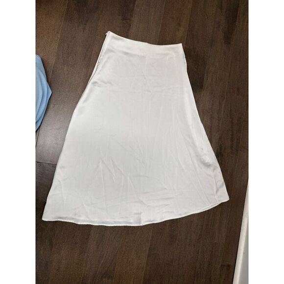 Dazy White Satin skirt long midi length size M - Picture 1 of 3